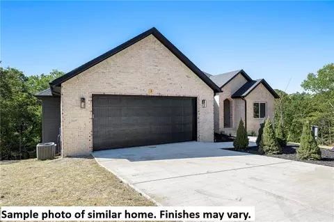 19 Brigadoon Dr, Bella Vista, AR 72715
