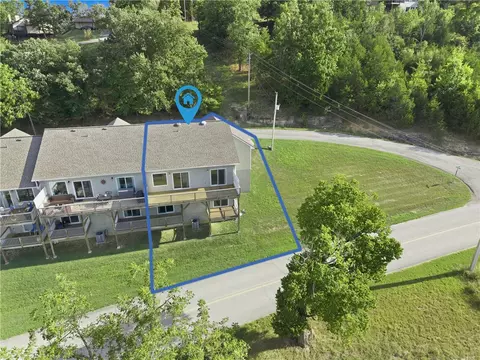 3 Oak Point Dr, Holiday Island, AR 72631