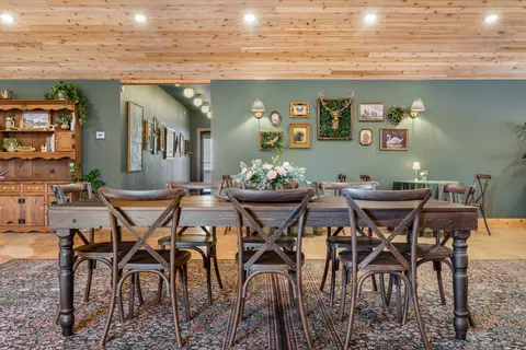 Dining - 106 W Highway 74, Jasper, AR 72641 photo 2 of 4