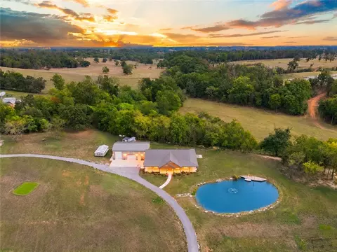 8800 Fred Austin Rd, Decatur, AR 72722