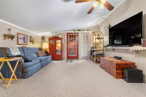 Living - 6832 Nc 1300, Compton, AR 72624 photo 2 of 2