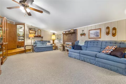 Living - 6832 Nc 1300, Compton, AR 72624 photo 1 of 2