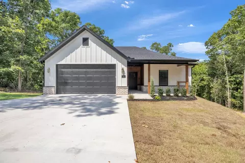 3 Hawthorn Cir, Bella Vista, AR 72715
