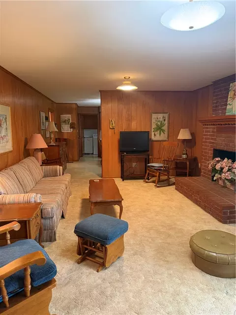 Living - 10138 Sr 7, Dover, AR 72837 photo 2 of 2