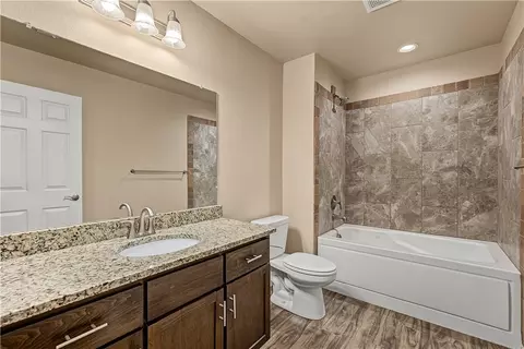Bath - 813 Saddlebrook St, Gentry, AR 72734 photo 1 of 2