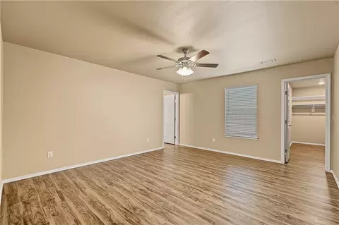 Bedroom - 813 Saddlebrook St, Gentry, AR 72734 photo 2 of 5