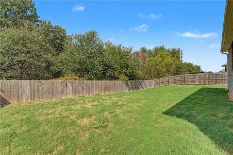 Exterior - 813 Saddlebrook St, Gentry, AR 72734 photo 7 of 7