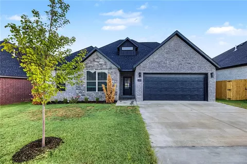 6606 SW Orange Ave, Bentonville, AR 72713