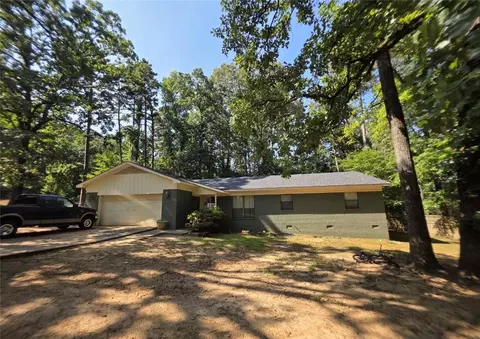 803 Ridgewood Dr, Russellville, AR 72801