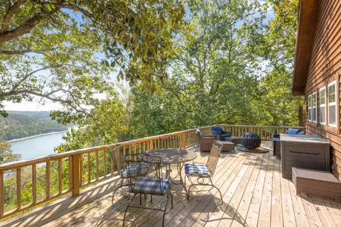 1054 County Road 155, Eureka Springs, AR 72632
