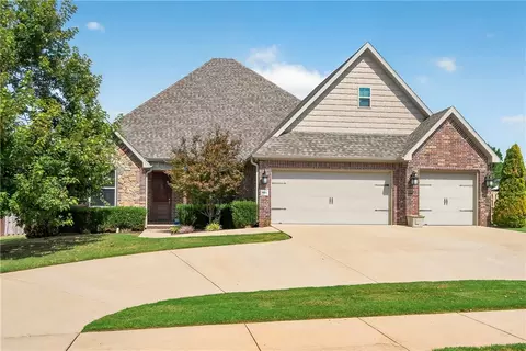 8184 Buona Sera St, Springdale, AR 72762