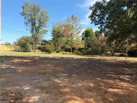 Summit Drive, Siloam Springs, AR 72761