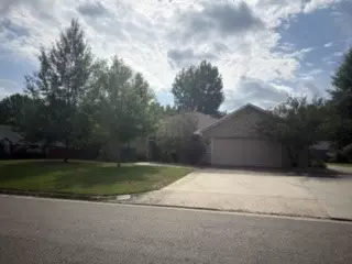 2307 W 5th St, Russellville, AR 72801