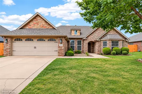 3002 SW Calm Ridge Rd, Bentonville, AR 72712