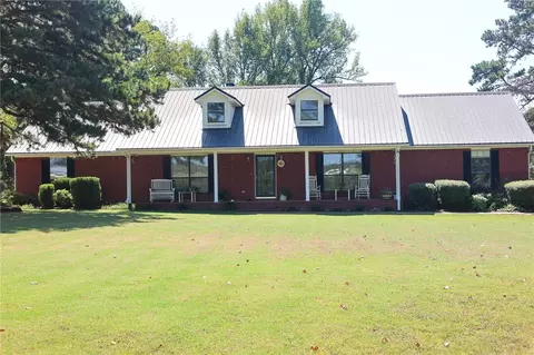 230 Summerglow Rd, Russellville, AR 72802