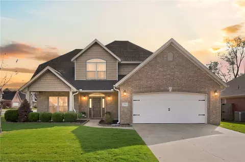 2215 S 18th Pl, Rogers, AR 72758