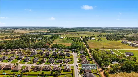 View/Area - 1740 Abbey Ln, Centerton, AR 72719 photo 5 of 6