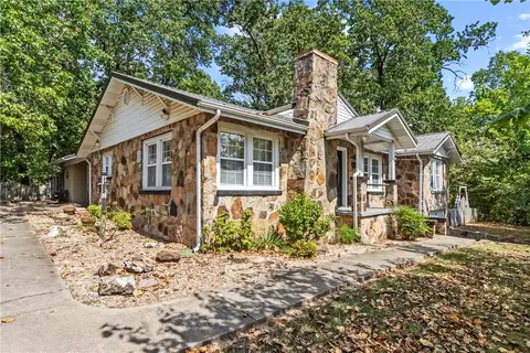 9106 Hwy 62 E, Green Forest, AR 72638