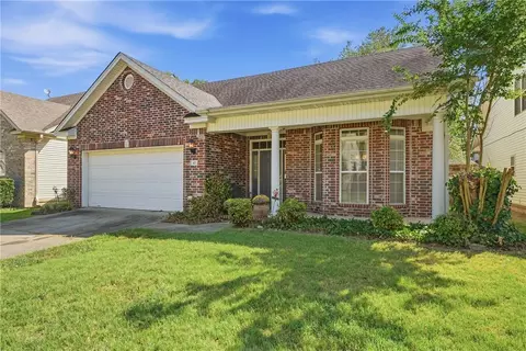 42 Courtside Pl, Little Rock, AR 72210