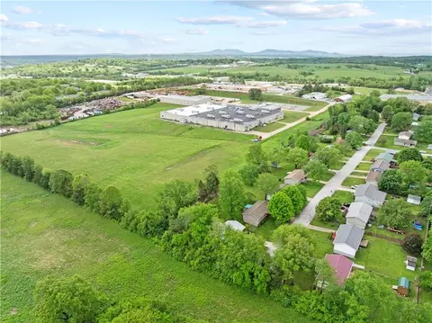 View/Area - 2015 Cedar Ridge Rd, Harrison, AR 72601 photo 2 of 5