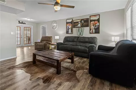 Living - 2015 Cedar Ridge Rd, Harrison, AR 72601 photo 1 of 2