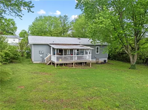 Exterior - 2015 Cedar Ridge Rd, Harrison, AR 72601 photo 4 of 5
