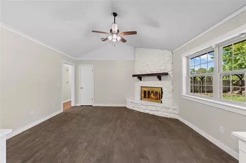 Living - 204 E Henson Ave, Springdale, AR 72764 photo 4 of 5