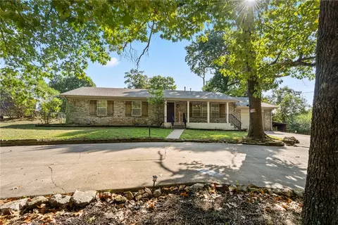 3407 Ridge Rd, Siloam Springs, AR 72761