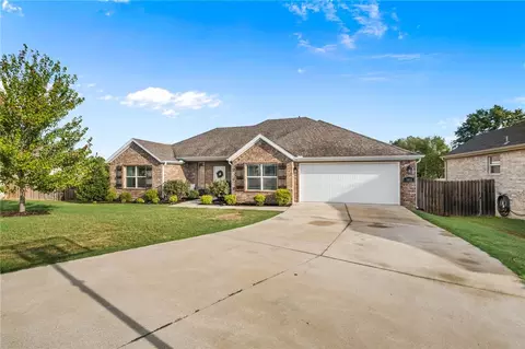 5812 W Mecklin St, Fayetteville, AR 72704