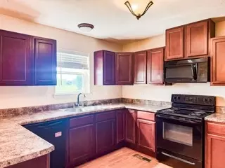 Kitchen - 47 Old Carpenter Ln, Harrison, AR 72601 photo 1 of 1