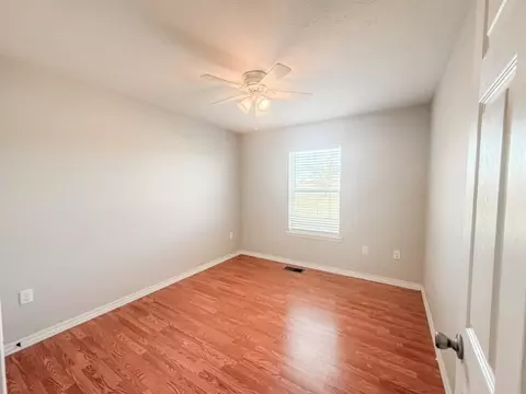 Bedroom - 47 Old Carpenter Ln, Harrison, AR 72601 photo 5 of 7