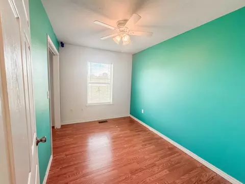 Bedroom - 47 Old Carpenter Ln, Harrison, AR 72601 photo 1 of 7