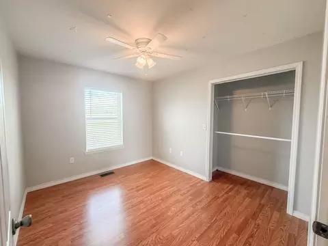 Bedroom - 47 Old Carpenter Ln, Harrison, AR 72601 photo 3 of 7