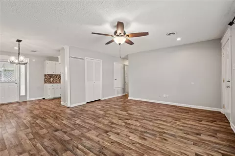 Living - 1511 9th St, Barling, AR 72923 photo 3 of 4