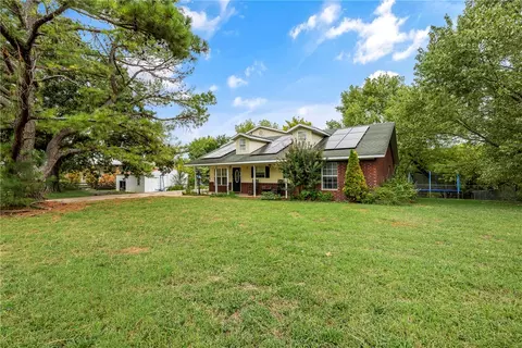 346 W Brown Rd, Cave Springs, AR 72718