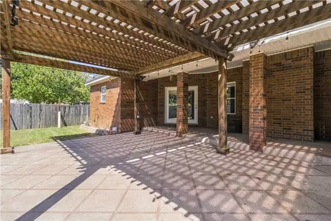Exterior - 214 Center Dr, Lowell, AR 72745 photo 5 of 5