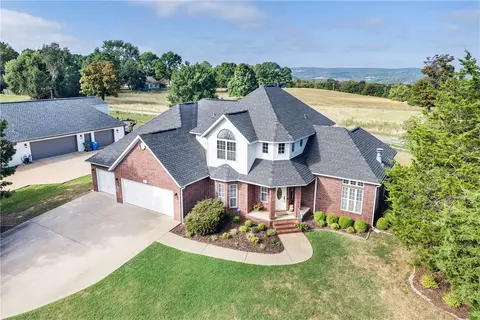 2489 S College Dr, Fayetteville, AR 72701
