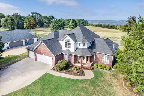 2489 S College Dr, Fayetteville, AR 72701