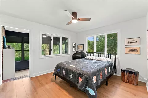 Bedroom - 9509 Brooks Dr, Rogers, AR 72756 photo 5 of 5