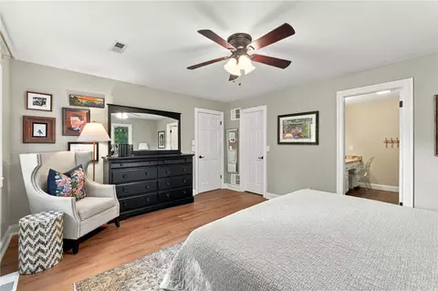 Bedroom - 9509 Brooks Dr, Rogers, AR 72756 photo 2 of 5