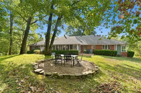 Exterior - 9509 Brooks Dr, Rogers, AR 72756 photo 6 of 9
