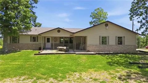 16638 Logan Cave Rd, Siloam Springs, AR 72761