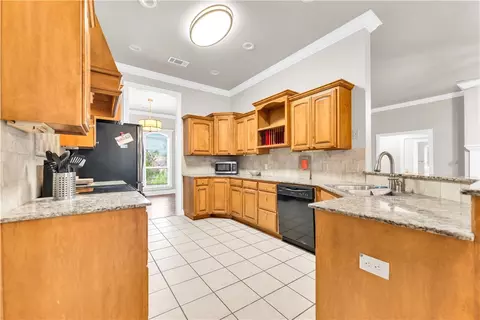 Kitchen - 4485 Rainforest St, Springdale, AR 72762 photo 1 of 1