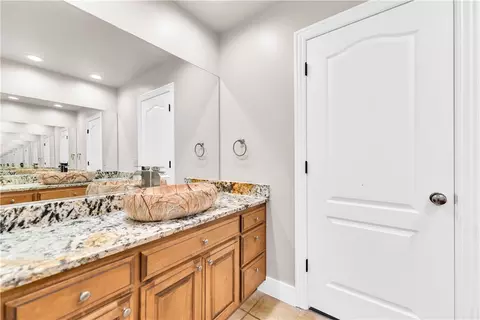 Bath - 4485 Rainforest St, Springdale, AR 72762 photo 4 of 4