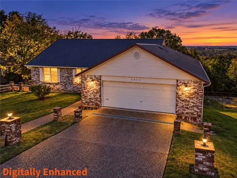 2557 N Karyn Ave, Fayetteville, AR 72703