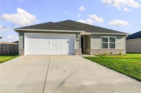 2533 E Foxbury St, Siloam Springs, AR 72761
