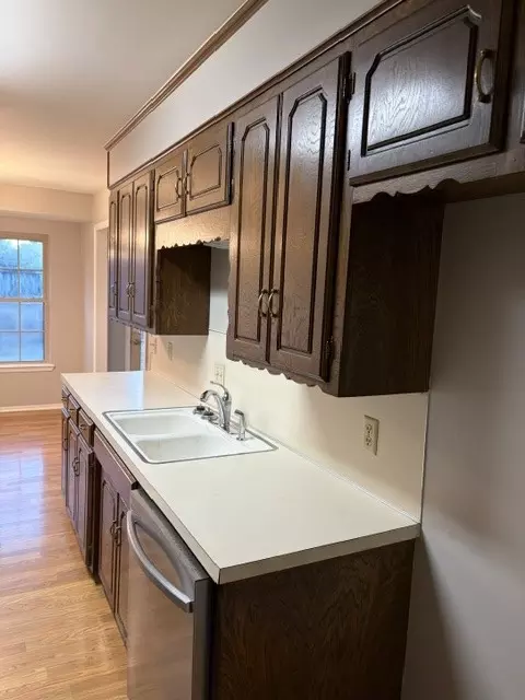 Kitchen - 3010 Riverbend Dr, Fort Smith, AR 72903 photo 3 of 3