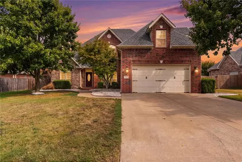 603 SE Jamaica Dr, Bentonville, AR 72712