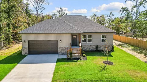 9 Cromarty Dr, Bella Vista, AR 72715