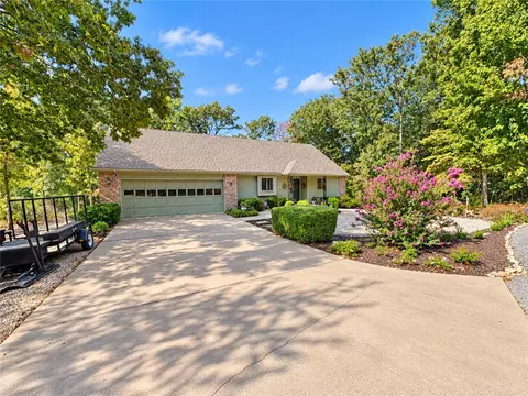 3 Dalry Ln, Bella Vista, AR 72715